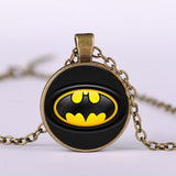 Hot! 2017 New Batman Superman For Men Three Color 25MM Round Glass Pendant Necklace Collier Hero Charm Necklace Jewelry Gift