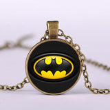 Hot! 2017 New Batman Superman For Men Three Color 25MM Round Glass Pendant Necklace Collier Hero Charm Necklace Jewelry Gift